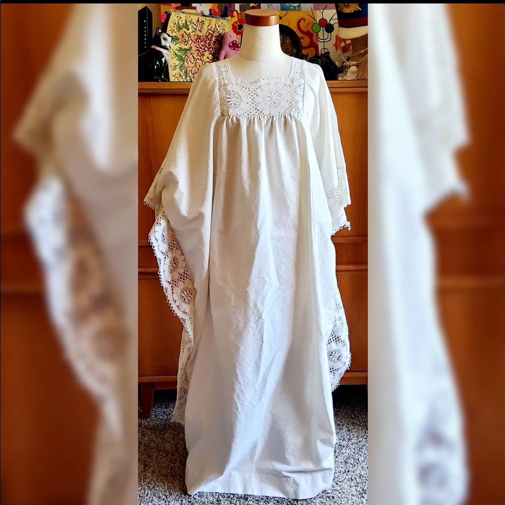 Vintage 70s Shaheen Jrs Unbleached Cotton Bohemian Hippie Long Caftan Lace OFSM
